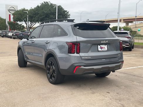 Used 2024 Kia Sorento SX AWD/4WD image 7