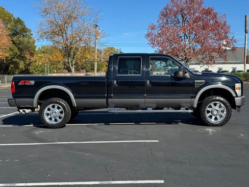 Used 2009 Ford F350 Harley-Davidson image 5