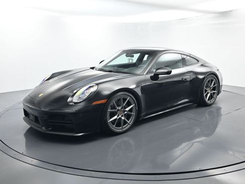 Used 2025 Porsche 911 Carrera image 1