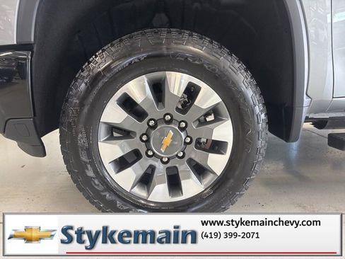 New 2026 Chevrolet Silverado 2500 Custom w/ Custom Value Package image 9