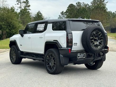New 2025 GMC Hummer EV 3X w/ LPO, Illumination Package image 11