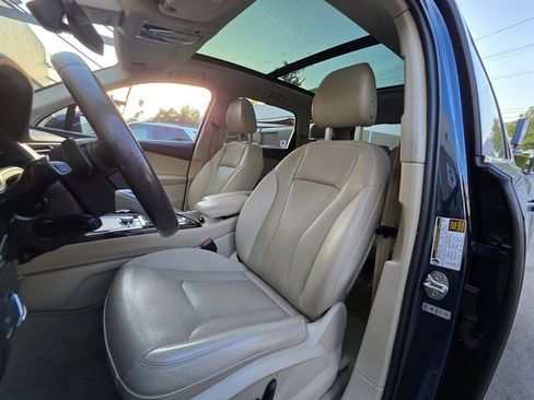 Used 2018 Audi Q7 3.0T Premium Plus w/ Premium Plus Package AWD/4WD image 11