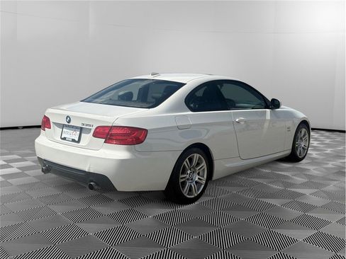 Used 2012 BMW 335i xDrive Coupe AWD/4WD image 5