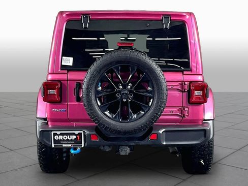 Used 2022 Jeep Wrangler Unlimited Sahara w/ Cold Weather Group image 5