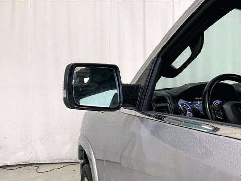 Used 2022 RAM 1500 Limited w/ Body Color Bumper Group RWD image 10