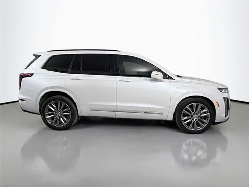 Used 2020 Cadillac XT6 Sport AWD/4WD image 4