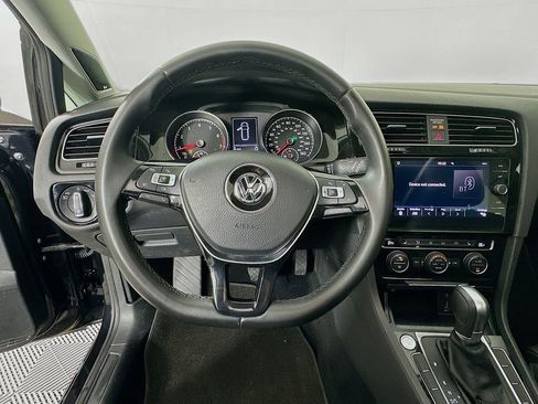 Used 2018 Volkswagen Golf SEL image 11