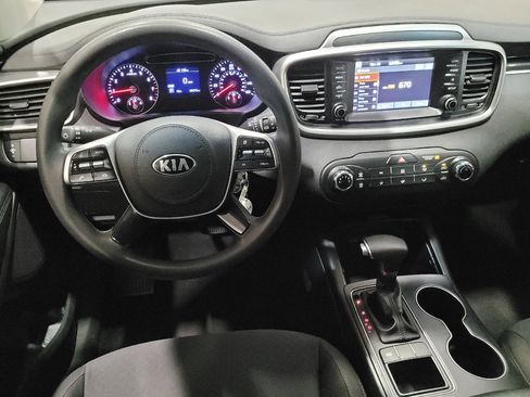 Used 2020 Kia Sorento FWD V6 image 22