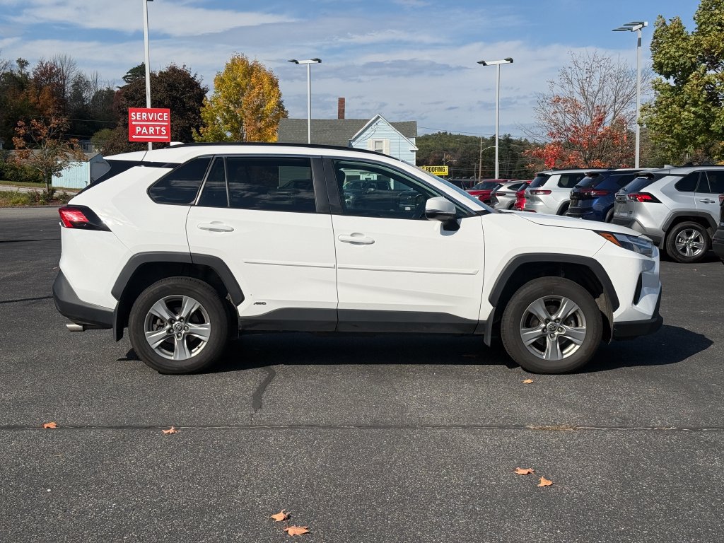 Used 2024 Toyota RAV4 XLE w/ Convenience Package AWD/4WD image 7