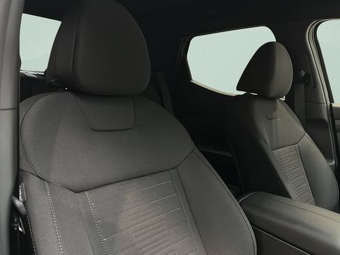 Certified 2025 Hyundai Santa Cruz SE AWD/4WD image 16