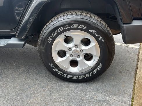 Used 2014 Jeep Wrangler Unlimited Sahara w/ Max Tow Package image 20