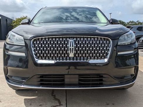 Used 2022 Lincoln Corsair Reserve w/ Elements Package FWD image 3