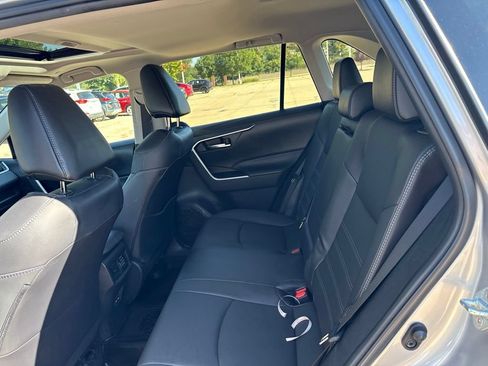 Used 2023 Toyota RAV4 XLE Premium AWD/4WD image 20