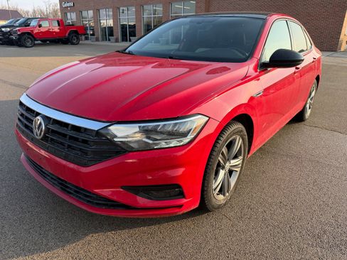 Used 2019 Volkswagen Jetta R-Line image 3