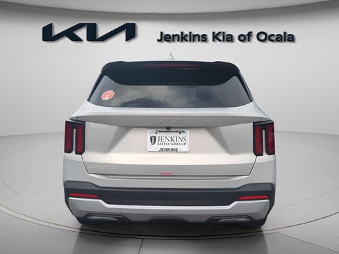 New 2026 Kia Sorento LX image 4