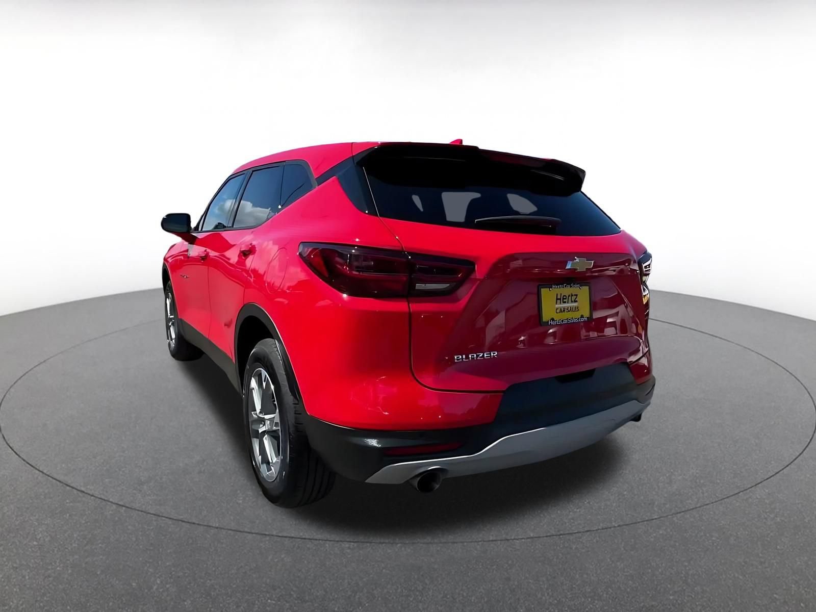 Used 2026 Chevrolet Blazer LT FWD image 8
