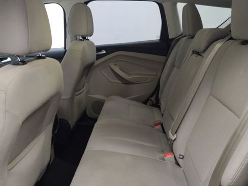 Used 2017 Ford Escape SE w/ Equipment Group 201A AWD/4WD image 18