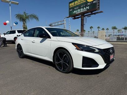 New 2025 Nissan Altima 2.5 SR w/ SR Premium Package