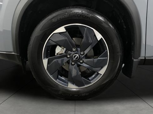 Certified 2026 Nissan Rogue SV w/ SV Premium Package AWD/4WD image 12