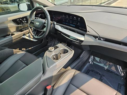 New 2026 Cadillac Optiq Sport 1 AWD/4WD image 10