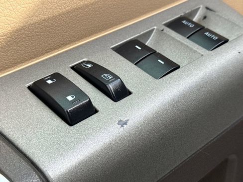 Used 2016 Ford F350 Lariat w/ Lariat Ultimate Package AWD/4WD image 22