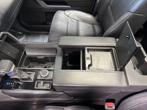 Used 2022 Toyota Tundra Platinum image 28