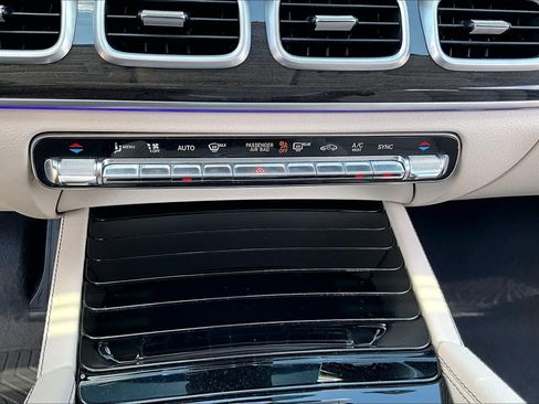 Used 2020 Mercedes-Benz GLE 350 image 32