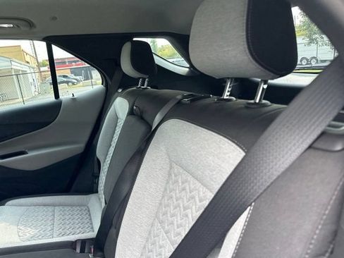 Used 2023 Chevrolet Equinox LS FWD image 16