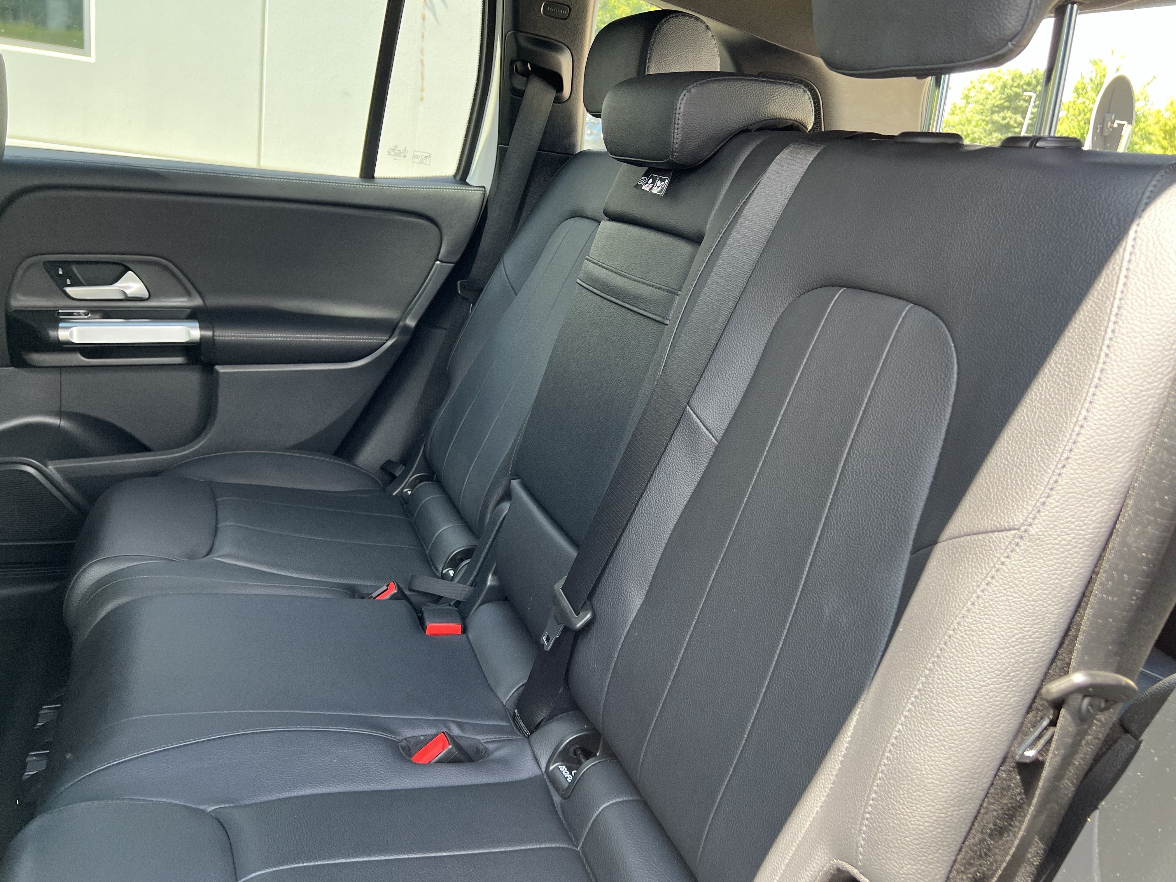 Certified 2022 Mercedes-Benz GLB 250 4MATIC image 32
