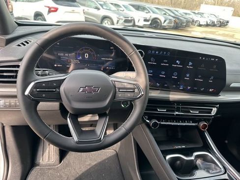 New 2026 Chevrolet Traverse LT w/ Midnight/Sport Edition image 14