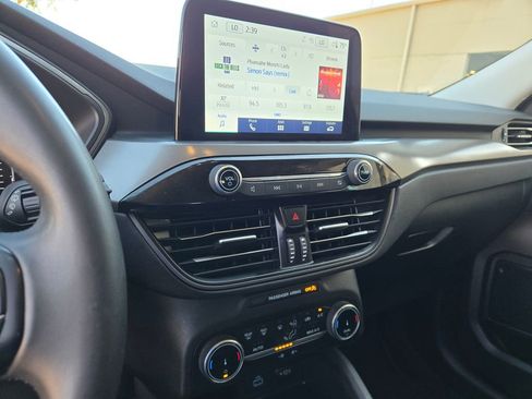 Used 2023 Ford Escape Active image 17