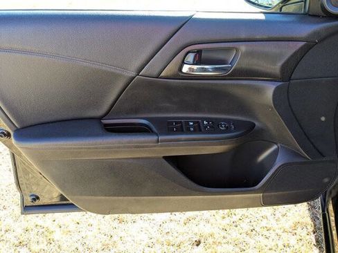 Used 2013 Honda Accord EX image 12