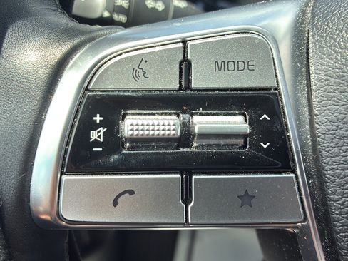 Used 2025 Kia Telluride AWD image 27