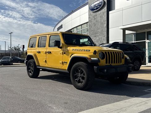 Used 2019 Jeep Wrangler Unlimited Sahara w/ Quick Order Package 24M Moab image 10