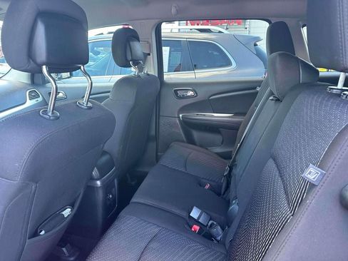 Used 2017 Dodge Journey SXT FWD image 10