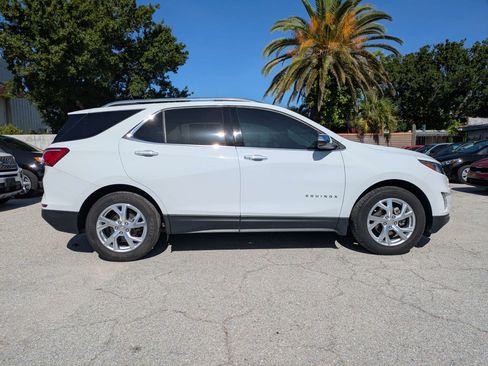 Used 2020 Chevrolet Equinox Premier FWD image 4