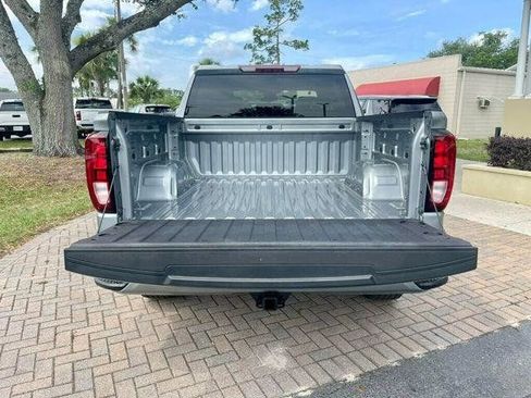 Used 2024 GMC Sierra 1500 Pro w/ Graphite Edition image 5