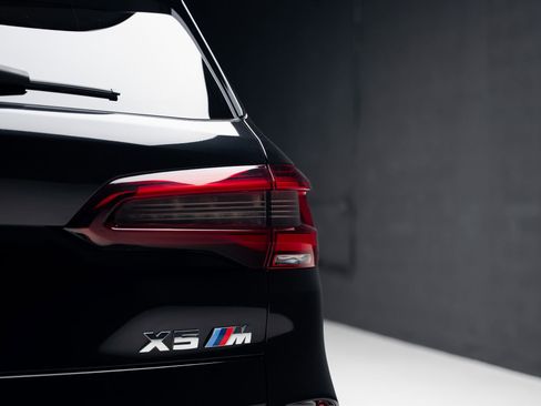Used 2022 BMW X5 M w/ Executive Package AWD/4WD image 30