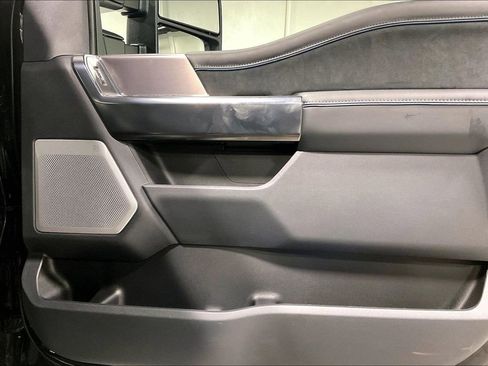 Used 2026 Ford F450 Platinum w/ FX4 Off-Road Package image 23