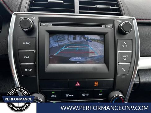 Used 2017 Toyota Camry SE image 30