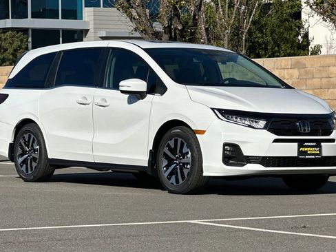 New 2026 Honda Odyssey EX-L image 2