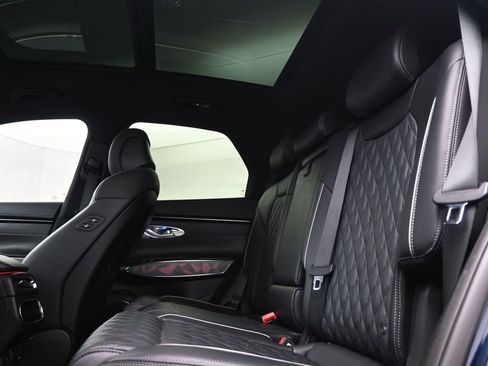 Used 2022 Genesis GV70 3.5T Sport w/ Sport Advanced Package image 14