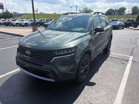 Used 2021 Kia Sorento EX w/ EX AWD X-Line Package image 2