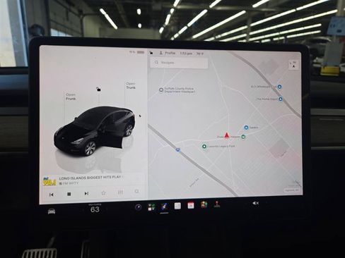 Used 2022 Tesla Model Y Long Range AWD/4WD image 4