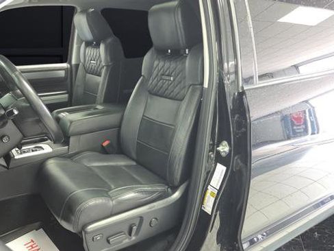 Used 2021 Toyota Tundra Platinum AWD/4WD image 9