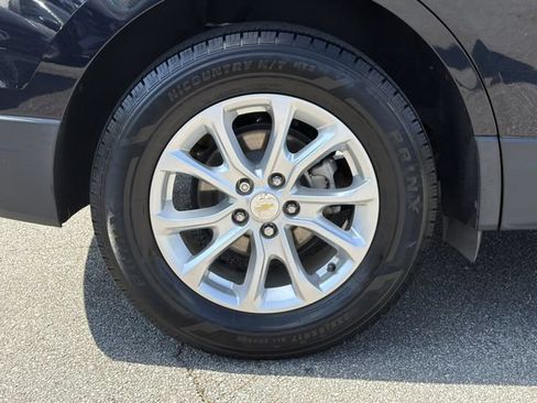Used 2020 Chevrolet Equinox LS w/ LS Convenience Package FWD image 17