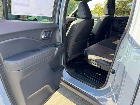 New 2026 Honda Ridgeline Black Edition image 8