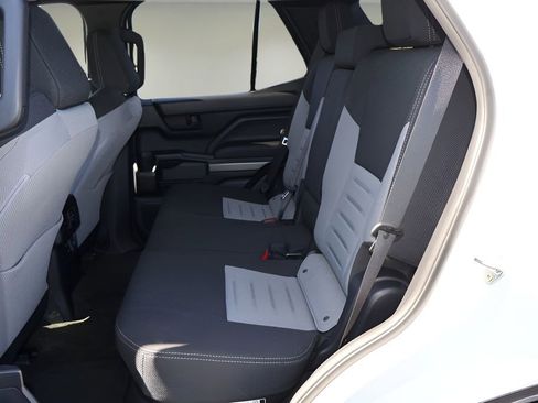 Certified 2025 Toyota 4Runner TRD Off-Road image 12