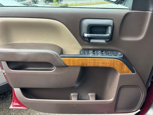Used 2017 GMC Sierra 1500 SLE w/ SLE Value Package RWD image 6