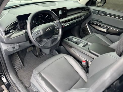 Used 2026 Kia EV9 Light RWD image 14